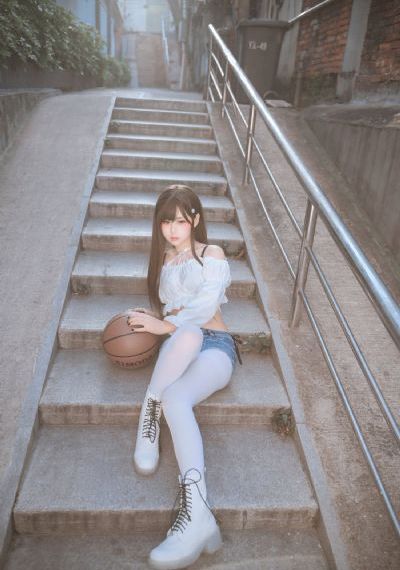 男生宿舍被摁着摸J的经历_DVD高清电影在线